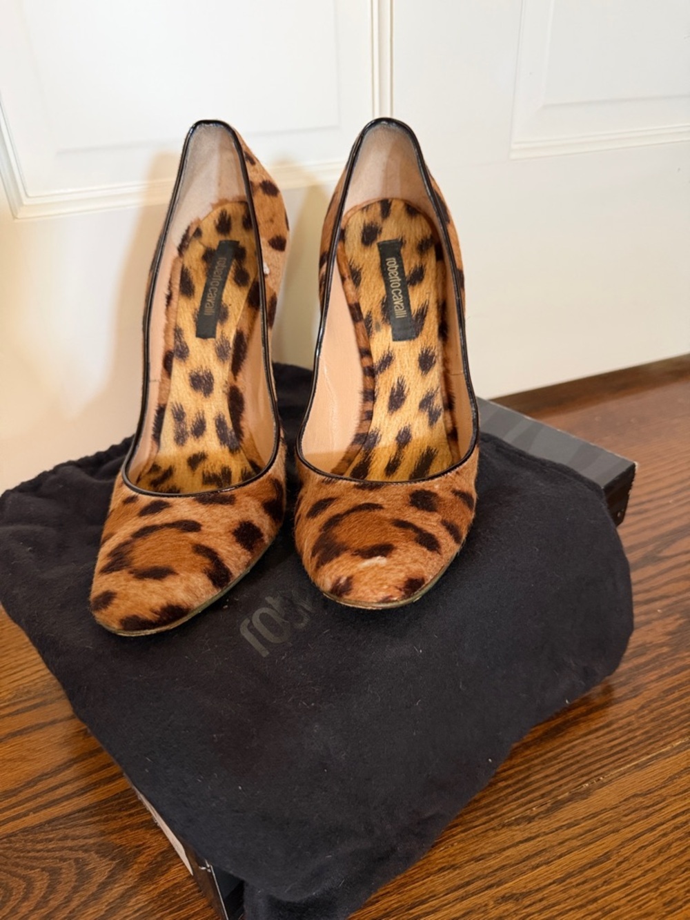 Roberto Cavalli leopard pumps size 39 1/2​